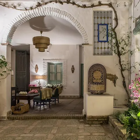 Отель Patio Marquez *